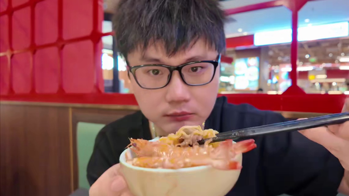 海鲜的正确吃法就是涮贝贝煲哇！鲜上加鲜！ 跟着烟榜吃就対了