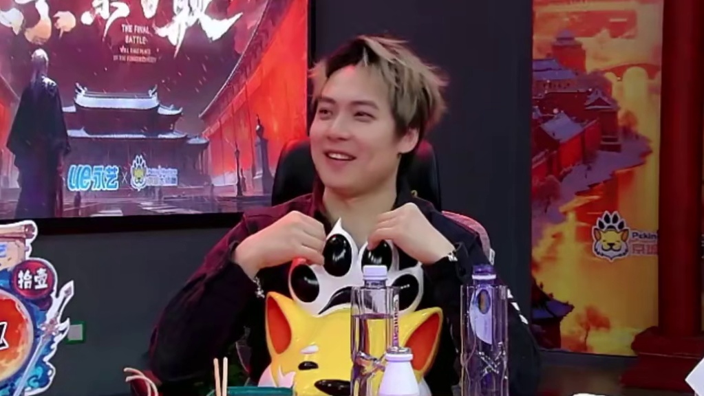 这才是真正的"闭眼视角"