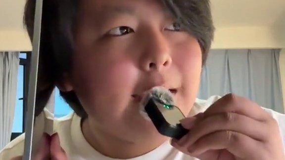 《读评论》我已经小脑萎缩了啊啊啊！！！ 读评论娱乐