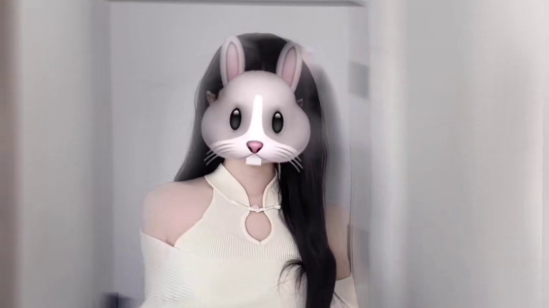 来个不一样的感觉～周六晚8点的生日会期待大家参加呦～等你们吖～