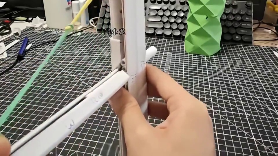 纸改铁胶改焊最后到底是谁说的算！