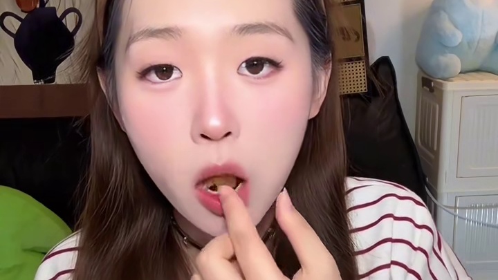 网上超火的琥珀糖吃吃！！来一期沉浸式吃播