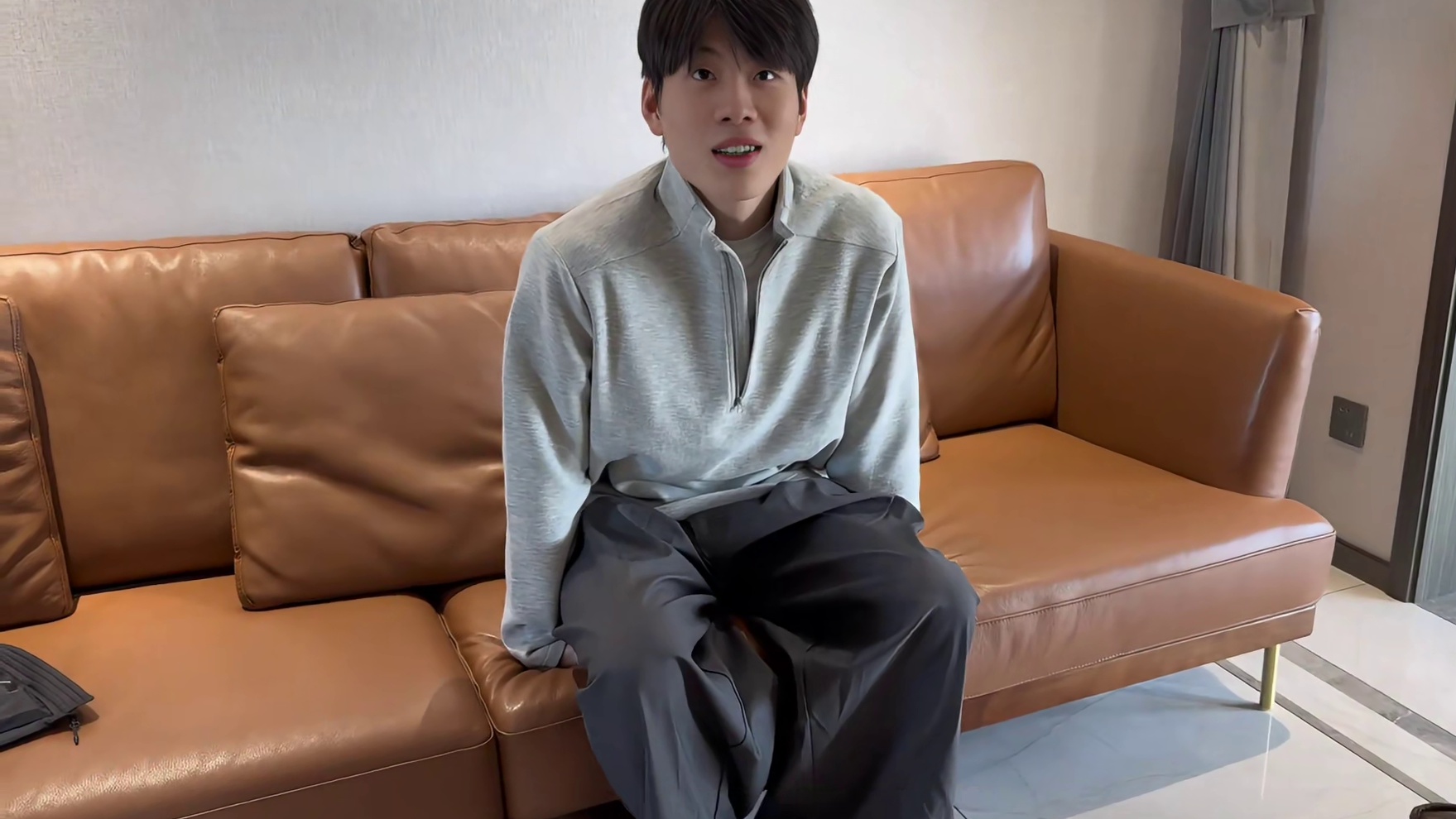 一眨眼毕业三年，大学室友要结婚了，没想到曾经大学女神也来了