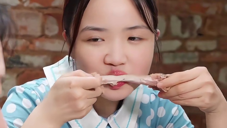 见过这么大的鸡翅吗？