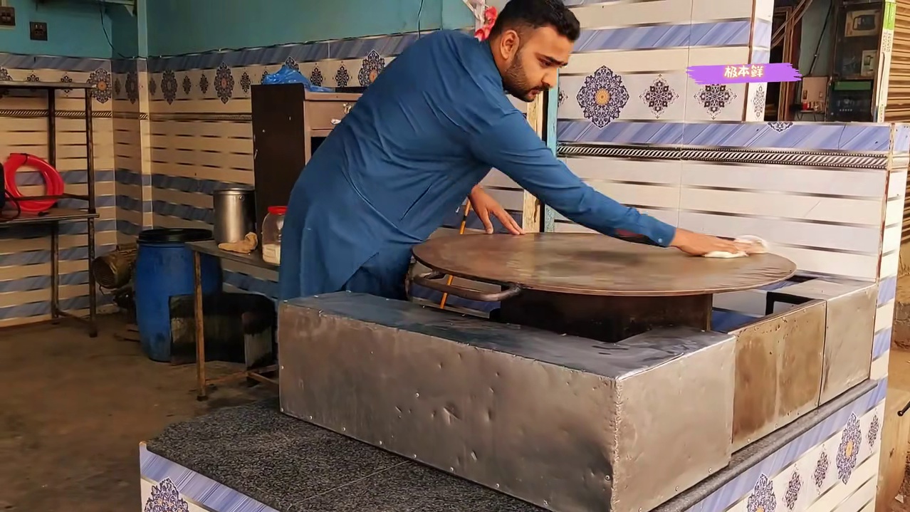 一份只要20卢比，巴铁穷人，唯一吃的起的肉