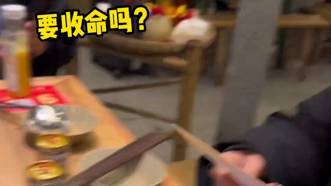 这家火锅，开始是好吃好吃好吃！到中途是好辣好辣好辣，最后是我要我要我要！