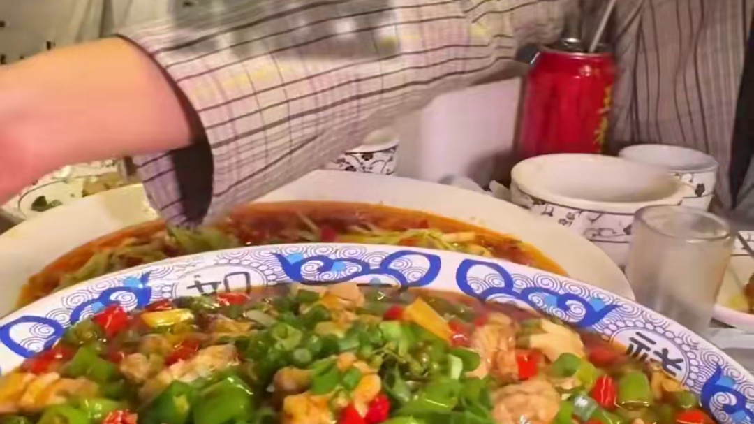成都这家神级江湖菜，不服来战报上名来！ 哦哟喂，太好吃咯！