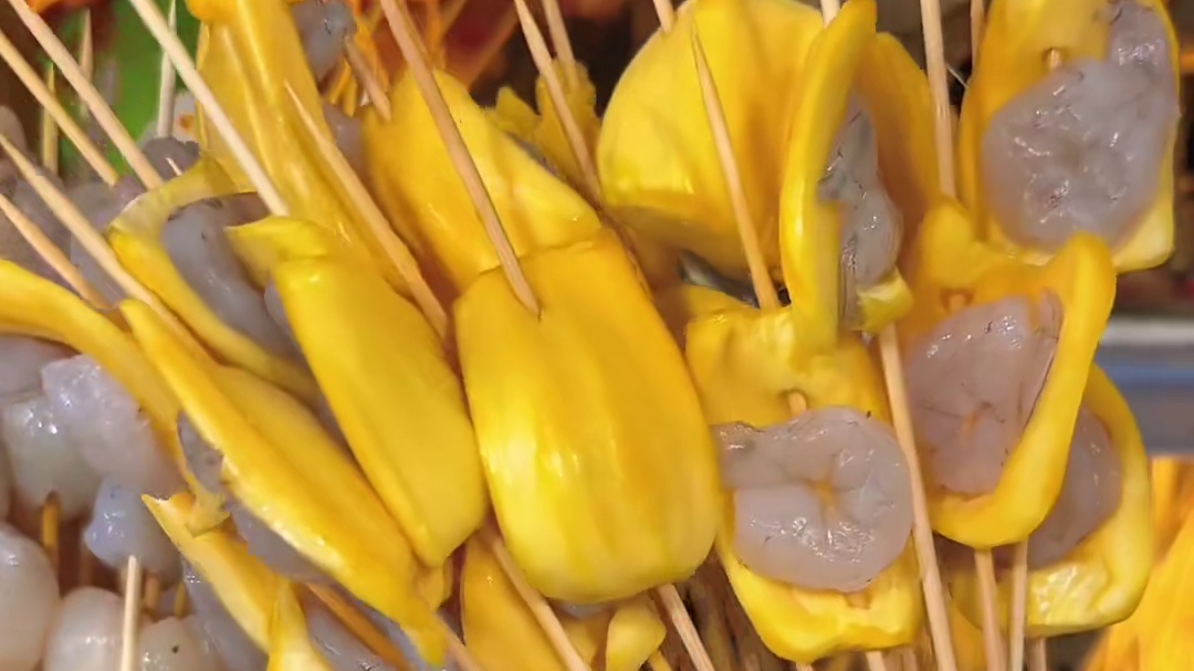 烤荔枝？菠萝烤肉？菠萝蜜烤虾？云南人用水果做菜是认真的