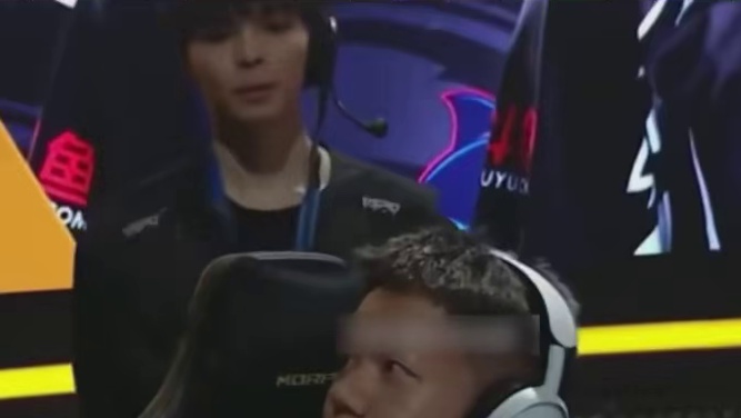 职业赛场上也有bug出现吗