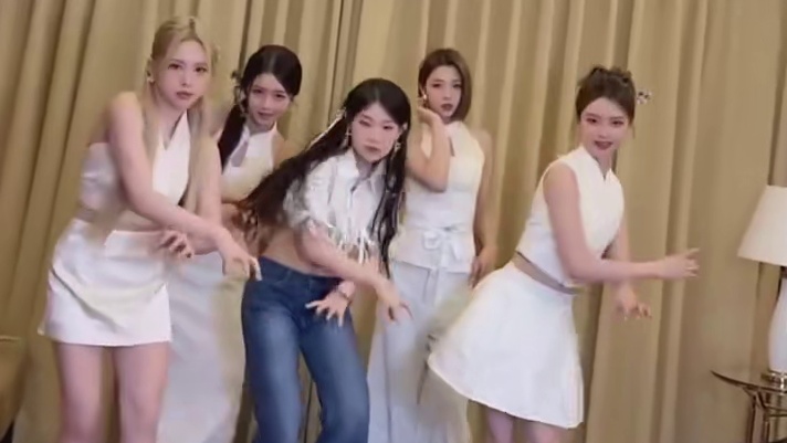 沈佳润NINA消音舞台