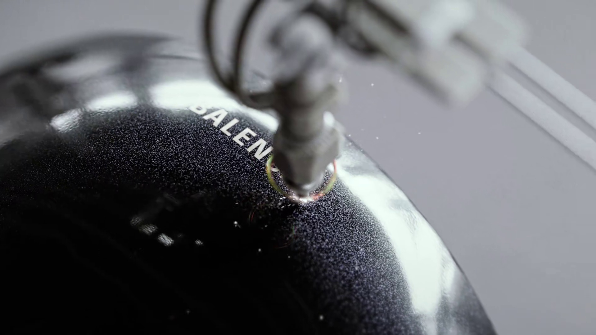 PUBG BALENCIAGA 即将到来 前瞻颠覆性标志，它重塑胜利，为风格加冕。做好准备，将胜