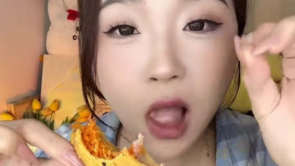 梗啾啾的肉松麻薯球来啦！！！芋泥的真的巨推荐！