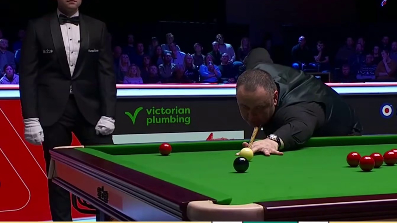 2025斯诺克英国锦标赛：特鲁姆普vs马奎尔
