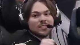 戛然而止的解說，老湯倒了 兄弟們看布達(dá)佩斯Major了csgomajor