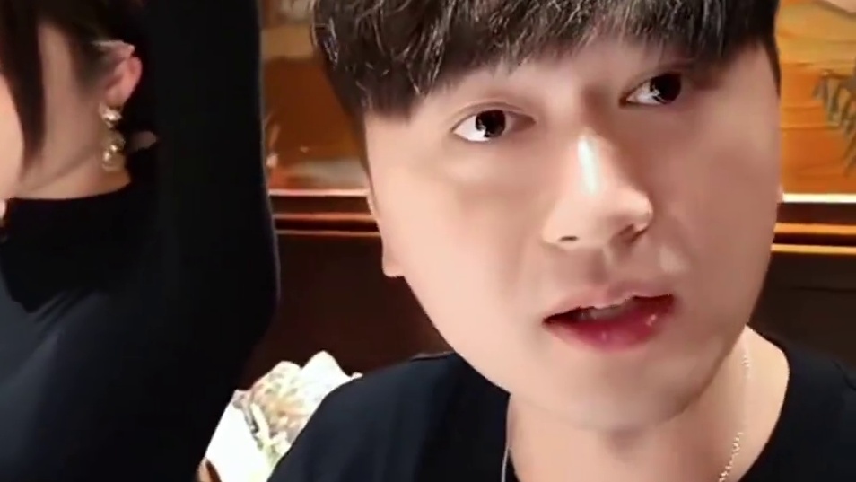 太吃颜值和经济了组织1995