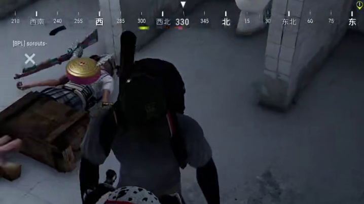 手粗糙的手，却曾为我撑起整个童年