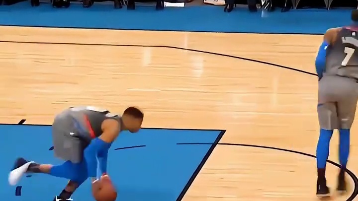 威少和安东尼专属开场仪式