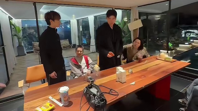 “瓦贼也开始贪玩了！”