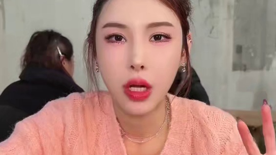 爆辣爆香成都冒菜，拿完菜居然还给沥水，又是涨见识的一天 爆辣挑战