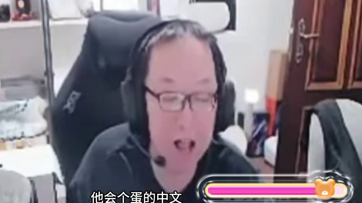 毛青想喊外国队的老外出来户外结果人不让出酒店 等CFS打完喊来园区积分赛说的是