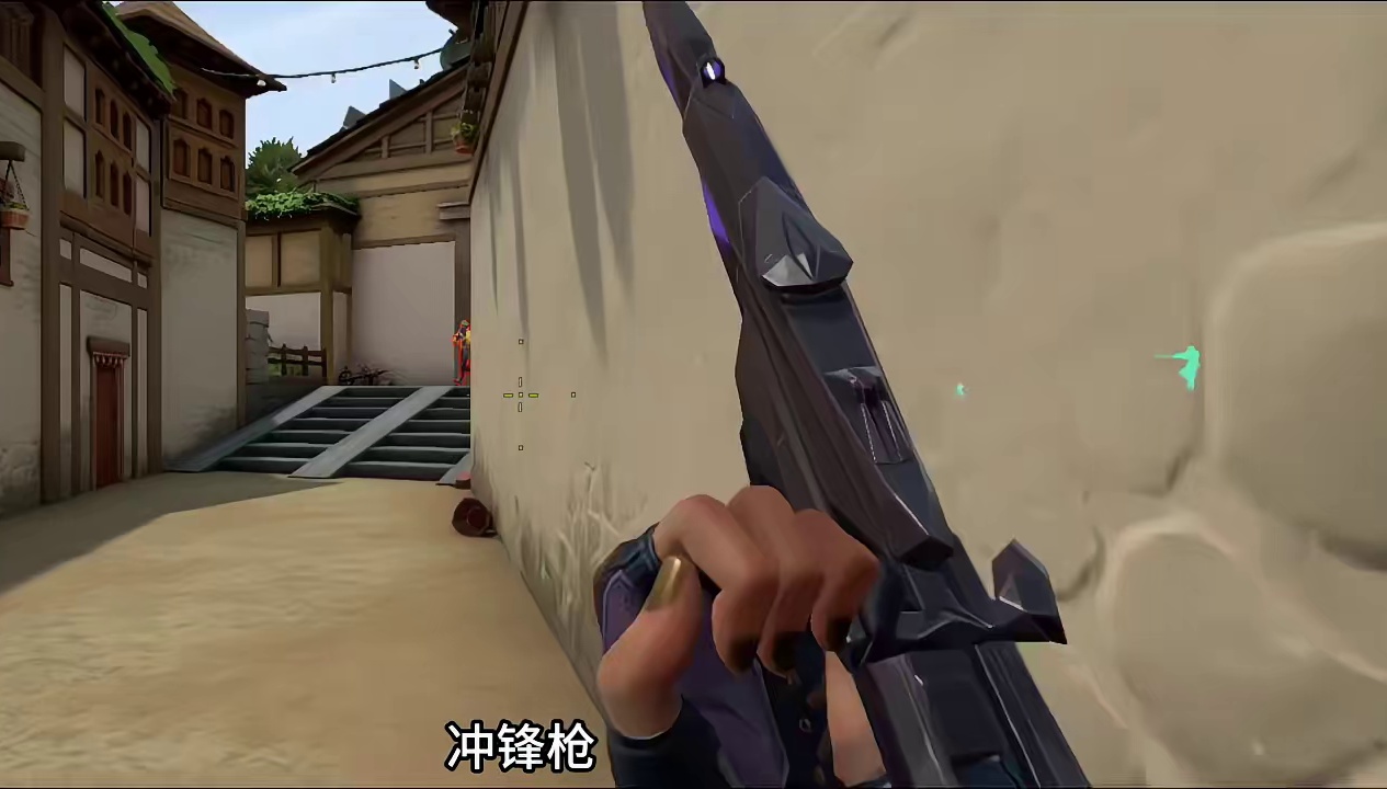 新手玩家一定要设置蹲射，别人都在蹲你还站桩输出。