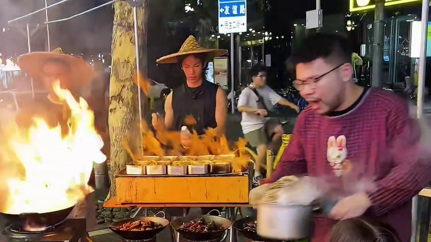 隐藏在武汉老巷子里的烟火气美食！有点难找，但真的巨巨巨好吃！