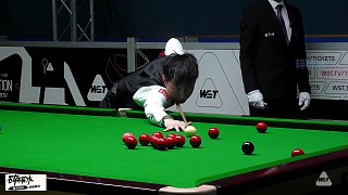 龍澤煌開(kāi)球，趙心童長(zhǎng)臺(tái)上手、單桿破百，龍：我是來(lái)給你開(kāi)球的？