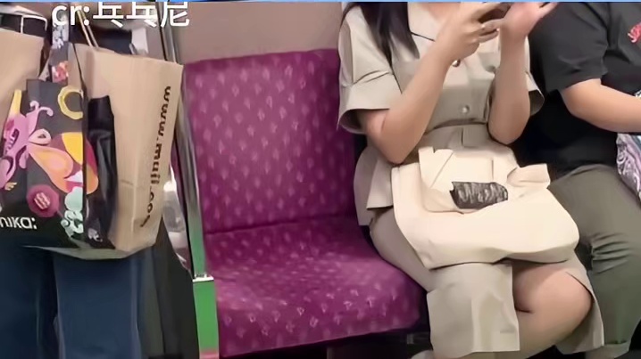 韩女是真的牛 有孩子是真不生