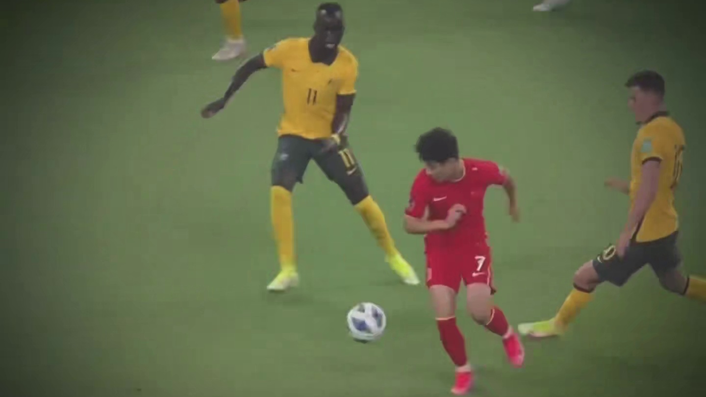 “愿你成为自己的太阳，无需在意他人的质疑”