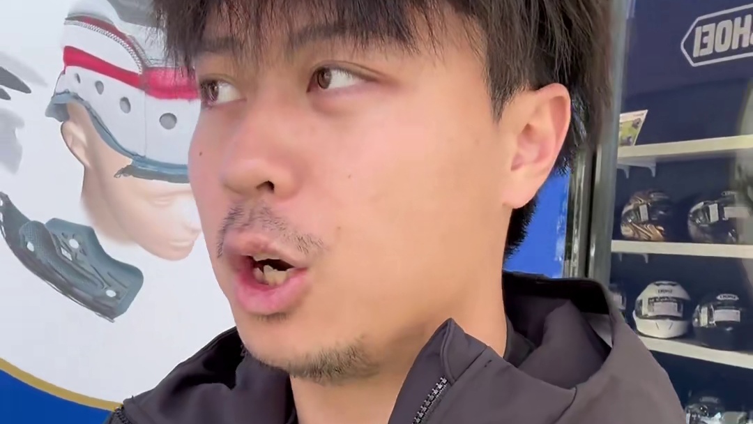 感受下SHOEI PFS私人头围定制系统 这感觉太奇妙了机车头盔shoe