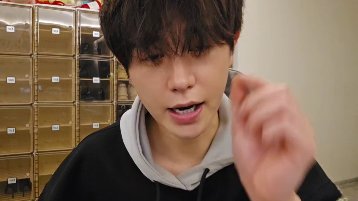 童锦程自爆文化水平：不高，也就一本