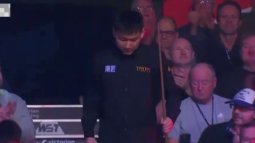 2025斯诺克英锦赛首轮，赵心童vs龙泽煌，球员入场！