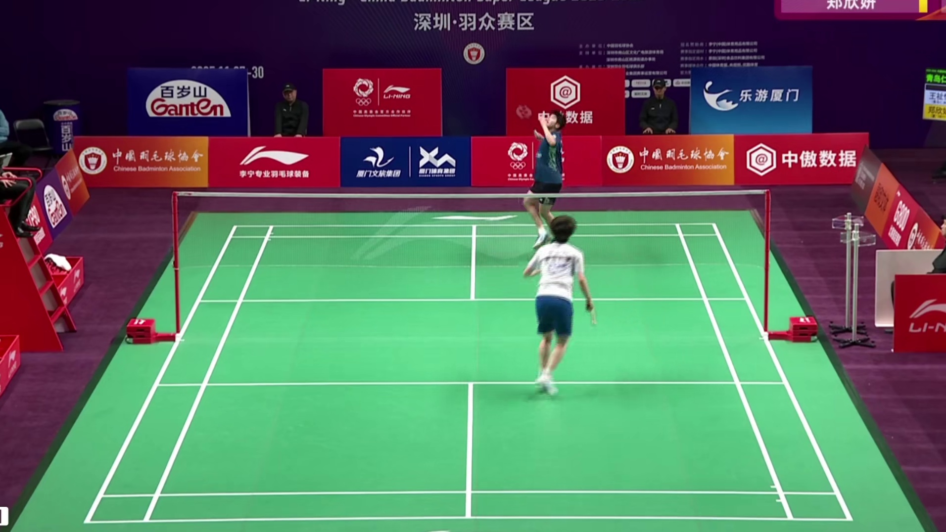 王祉怡稳住节奏，抓住郑欣妍的回球失误得分，终以15-11锁定胜局