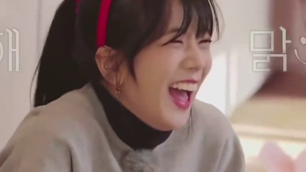 漂亮的脸蛋可不是这么用的呀！