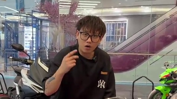 曾经引以为傲的奥古斯塔，现在是不是你的选择 #奥古斯塔 #SV800 #d800rr #tv800