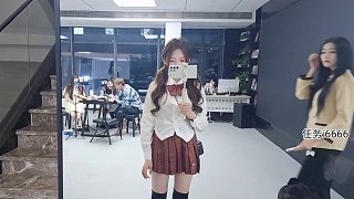 雅婷JK試穿爆笑翻車現(xiàn)場(chǎng),這操作太絕了