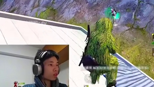 《鲨鱼高打低极限一穿四，决赛圈细节运营带飞吃鸡！》 #和平精英怼友行为大赏#和平精英雪战到底#和平精