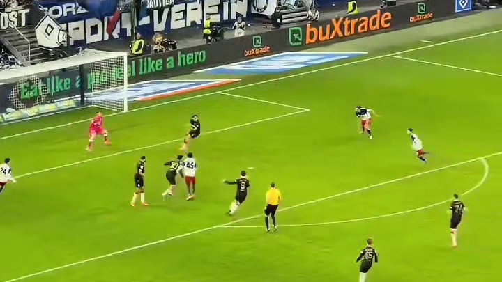 从任意球到进球全过程