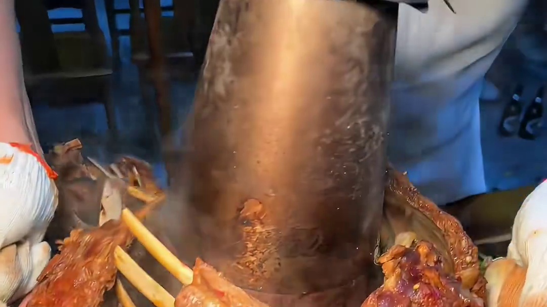 夜宵来个热气腾腾的羊排锅吧