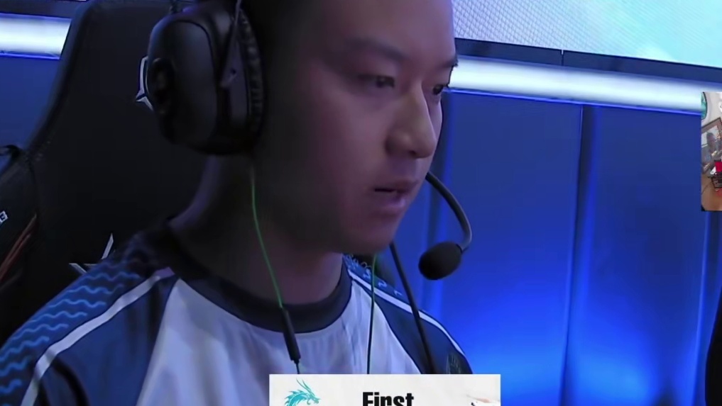 EP.小柒柒总是站着抗压位 白鲨看到EP的防守站位，直言柒皇总是安排在这种顶住很多人压力的位置，10