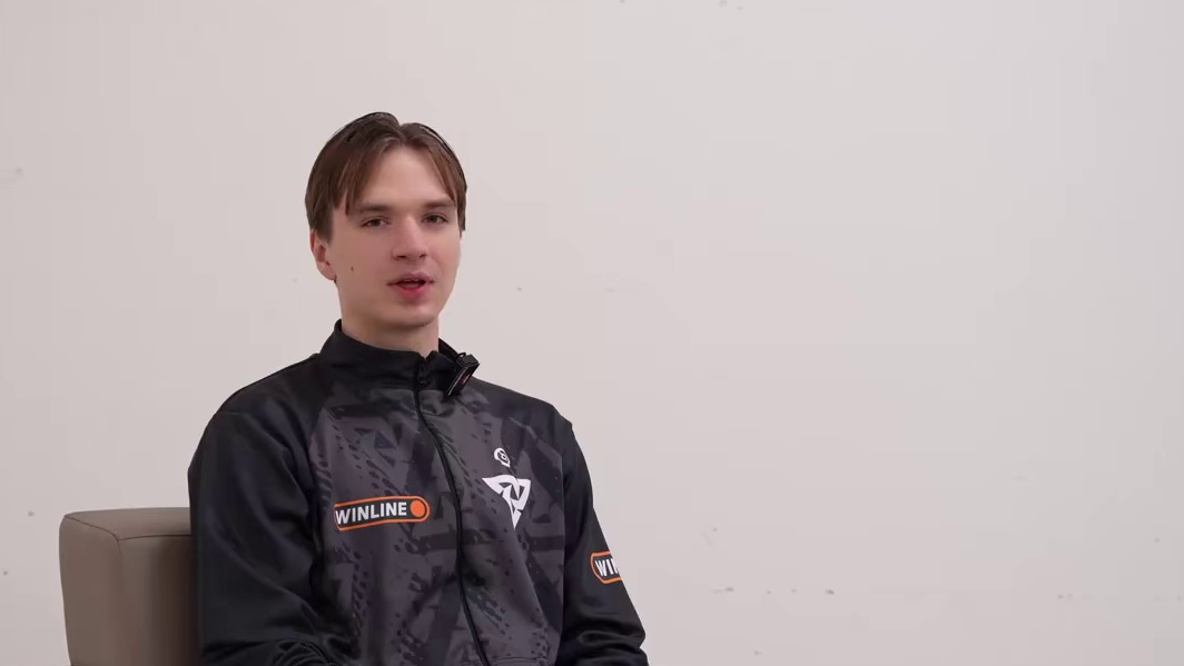 【Pure独家采访】中餐麻麻辣辣很好吃，认为自己可以赢下任何参加的比赛
#DOTA2 #刀塔 #成都