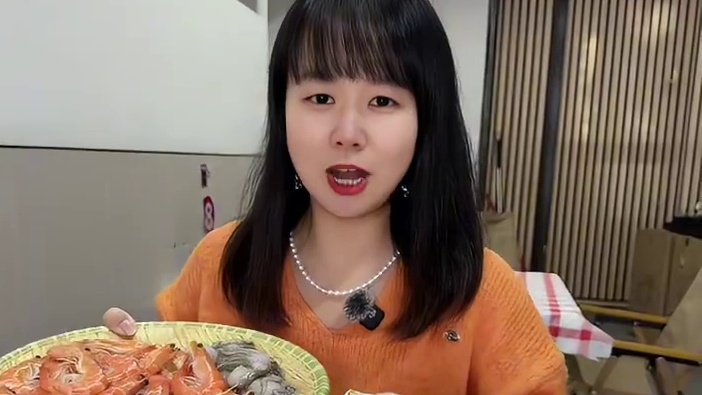 在恒大中央广场花200多吃帝王蟹套餐！12月6日开业，快来吃！