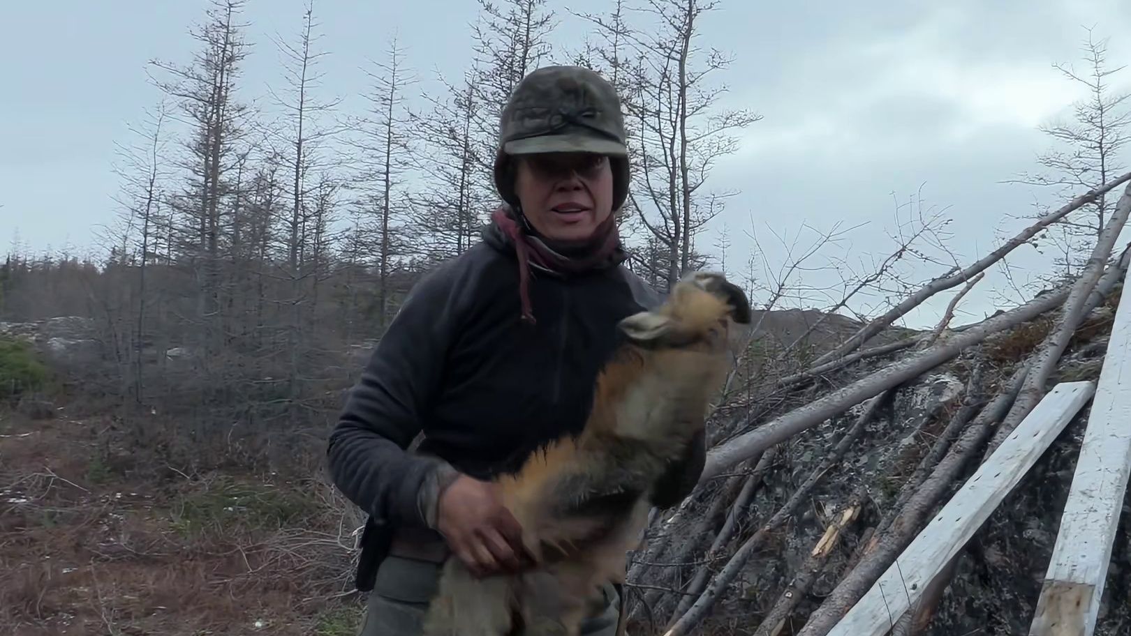 荒野独居番外版鏖战了五十天终于诞生了有史以来第一位女性冠军 (1)