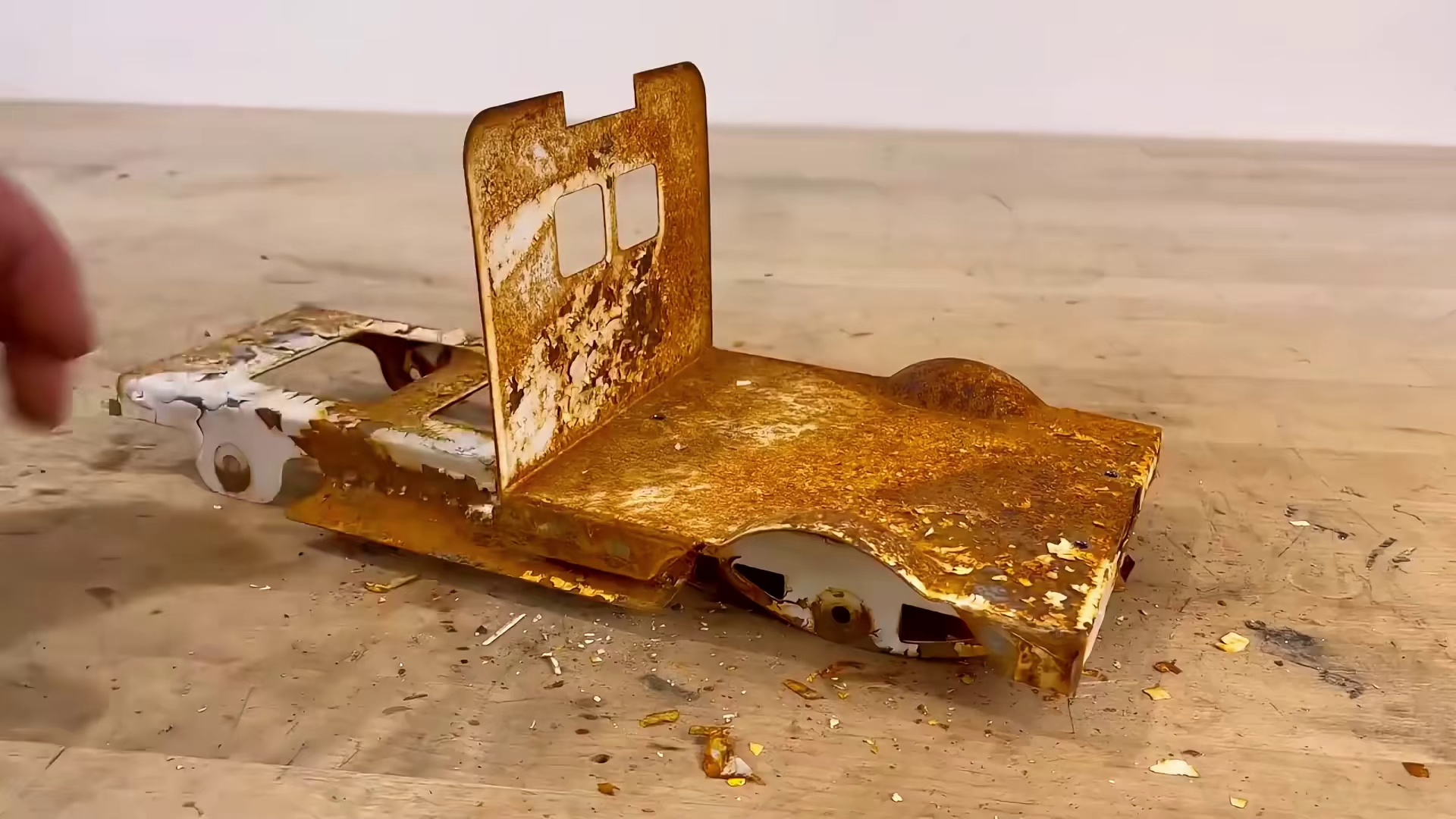 解压神作！看生锈救护车如何逆袭成英雄，结局超治愈