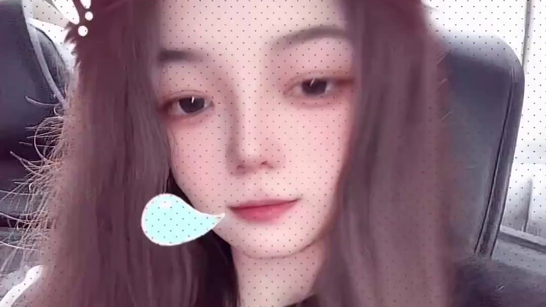 身处泥泞谣 看满山花开