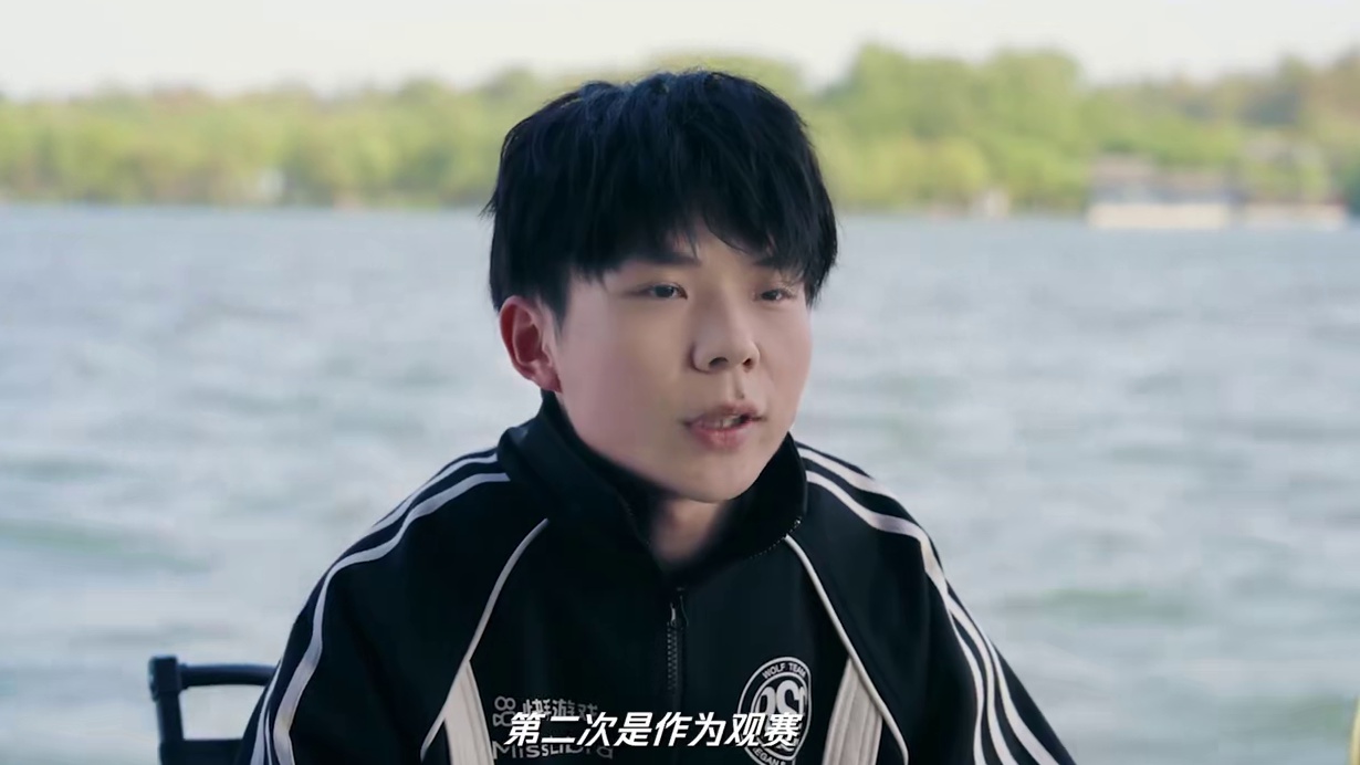 ⭐以水为脉，潮涌千年。当荣耀之舵汇入杭城血脉，钱塘的浪便有了奔腾的方向！少年们驭风逐浪，锐意前行，在