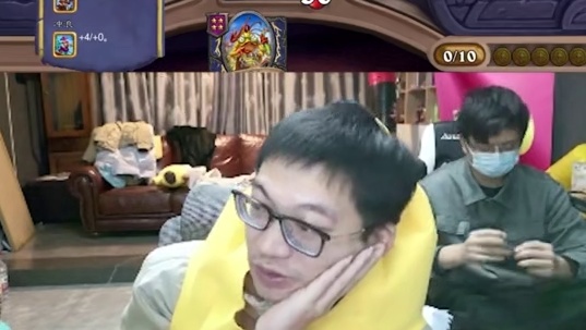 新版本第一天！ #炉石传说 #酒馆战棋 #安德罗妮 #大安庄园