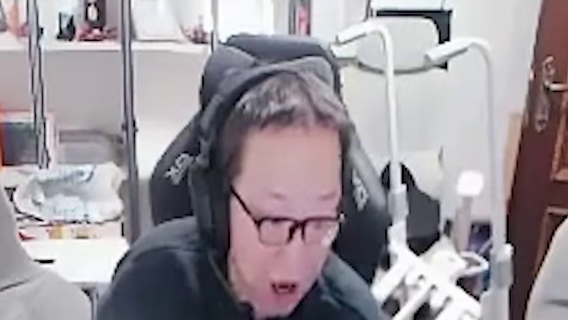 蛇哥让光头打完比赛别走，要让裁判查U盘