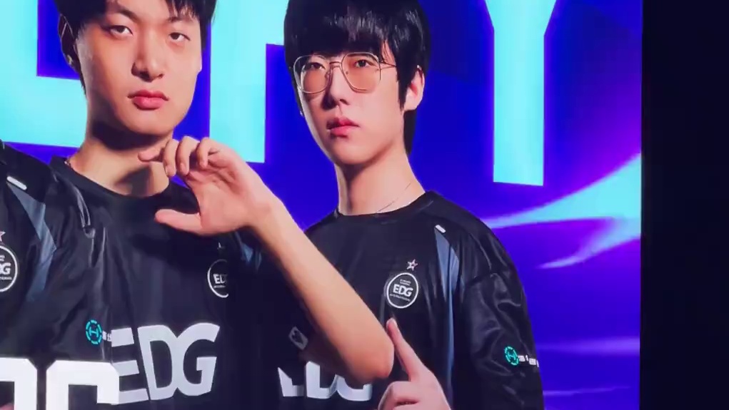 全新的起点，让我们一起携手向前~
#EDG #无畏契约 #上海电竞大师赛