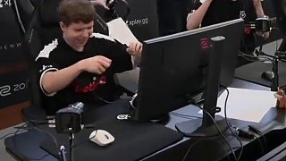 獵鷹首戰(zhàn)不敵B8跌入0-1 開(kāi)局不利?。?#玩機(jī)器csgo#cs#csgo#兄弟們看布達(dá)#niko